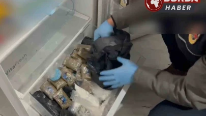 Hollanda'dan Getirilen Uyuşturucularla Yakalanan 2 Şahıs Tutuklandı