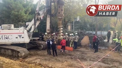Kadıköy'de İnşaat Şantiyesinde Çukura Düşen İşçi Hastaneye Kaldırıldı