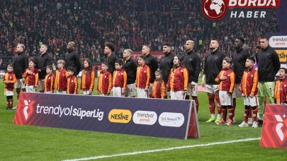 Galatasaray bu sezon ligde oynadığı derbilerde ilk kez puan kaybetti.