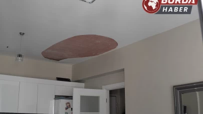 İstanbul'da ütü yapan kadının başına bir anda tavan düştü.