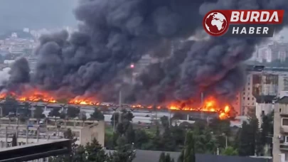 Tiflis’te çarşıda yangın çıktı,alevler 15 bin metrekarelik alanı sardı