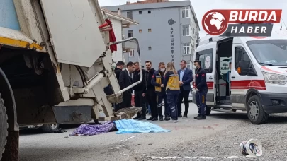 Karasu Belediyesi’ne ait çöp kamyonu 70 yaşındaki yaşlı adamı ezdi.