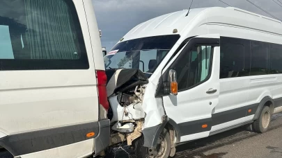 Siverek’te öğretmen servisleri çarpıştı: 28 yaralı