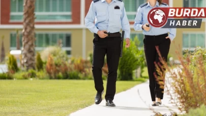 Aldığı ürünü değiştirmek isteyen vatandaşı güvenlikler darp etti.