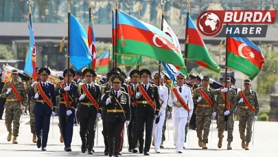 Azerbaycan’da Silahlı Kuvvetler Günü coşkuyla kutlandı.