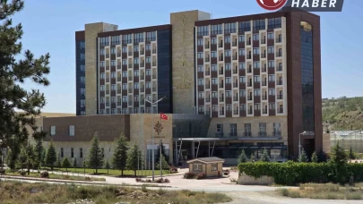 Termal otelde havuza düşen çocuk hayatını kaybetti.
