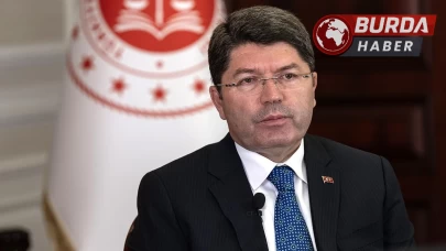 Bakan Tunç: "Karikatür soruşturması kapsamında 4 kişi tutuklanmıştır"