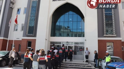 FETÖ’nün güncel yapılanmasına yönelik 5 ilde eş zamanlı operasyon!
