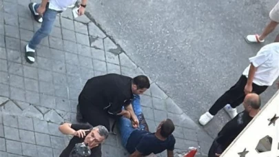 Eski kız arkadaşına çalıştığı markette saldırdı, bir kişiyi bıçakladı.