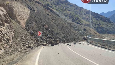Artvin’in Yusufeli ilçesinde heyelan meydana geldi.