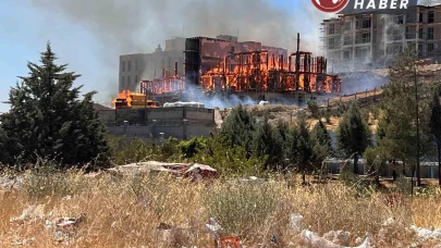 Orman Bölge Müdürlüğüne ait lojman inşaatında yangın çıktı.