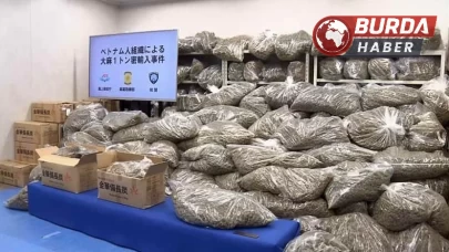 Japonya’daki uyuşturucu operasyonunda bin 46 tonluk esrar yakalandı.
