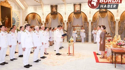 Tayland’da yeni Başbakan ve yeni kabine üyeleri göreve başladı.