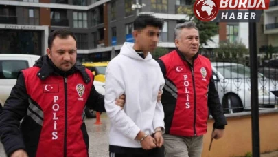 Mahkeme başkanı: "30 bıçak darbesini 30 saniyede mi vurdun?"