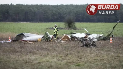 Almanya’da uçak düştü: 2 kişi hayatını kaybetti.