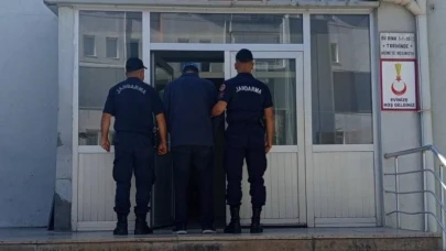 Kırşehir’de cenazeye gelen firari FETÖ hükümlüsü yakalandı.