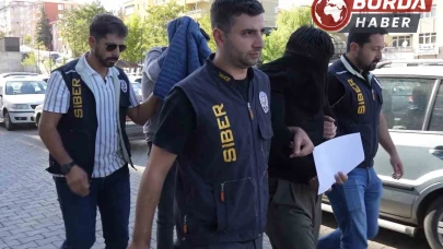 Müşteri hizmetleri gibi çalışan "dış finans evi" deşifre edildi.