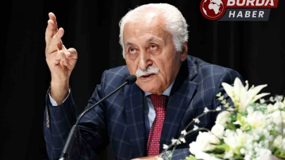 Türk edebiyatının usta isimlerinden Yavuz Bülent Bakiler vefat etti.