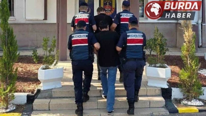 Kırıkkale’de cezaevi firarileri ticari takside yakalandı.