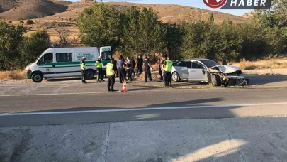 Konya’daki kazada ikiz kardeşler hayatını kaybetti, 5 kişi yaralandı.