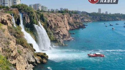Düden Şelalesi’nden düşen kadının cansız bedeni bulundu.