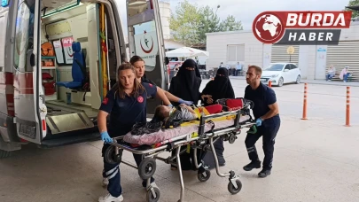 Bursa’da 3. kattan düşen 5 yaşındaki çocuk ağır yaralandı.