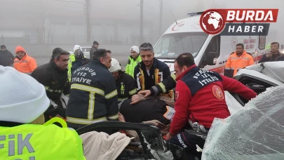 Burdur'da Yoğun Siste Zincirleme Kaza: 2 Yaralı, 1'i Ağır Durumda