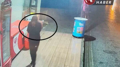 Hatay’da Tekel Bayisinden Alkol Çalmaya Çalışan Şahıs Yakalandı