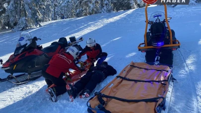 JAK Timi, Uludağ'da Mahsur Kalan Vatandaşları Kurtardı