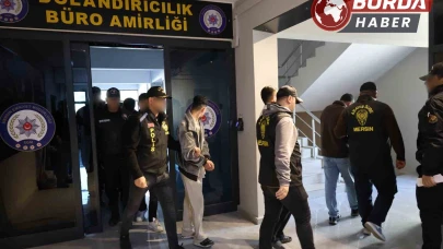 Mersin'de Paravan Şirketlerle Dolandırıcılık Operasyonu: 10 Tutuklama