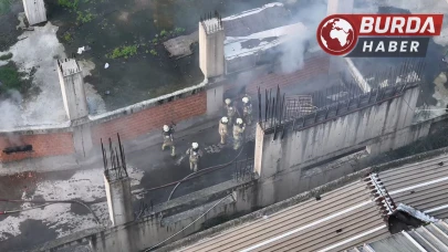 Gaziosmanpaşa'da İşyerinde Çıkan Yangın Dron Kamerasına Yansıdı