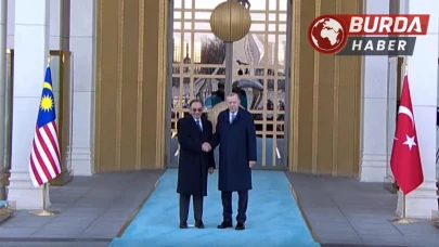 Cumhurbaşkanı Erdoğan, Malezya Başbakanı Enver İbrahim'i Karşıladı