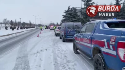 Kar ve Buzlanma Kazaya Neden Oldu: Karı Koca Hayatını Kaybetti