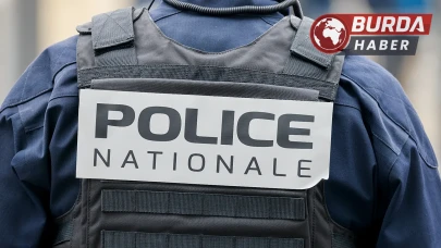 Fransa'da 14 Yaşındaki Bir Öğrenci, Öğretmenini Bıçakladı