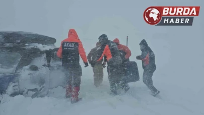 Erciyes Yolunda Mahsur Kalan 2 Kişi AFAD Tarafından Kurtarıldı