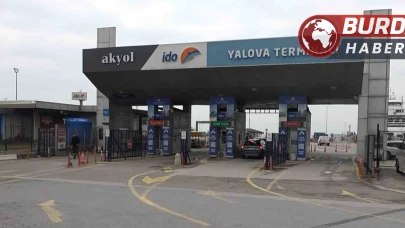 Yalova'da Feribot İskelesi Açıklarında Kadın Cesedi Bulundu