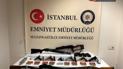 İstanbul Sultangazi'de Kaçak Silah Ticareti Yapan 3 Şüpheli Yakalandı