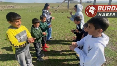 Ağrı’nın kırsal ilçelerinde çocuklar geleneksel oyunlarla büyüyor