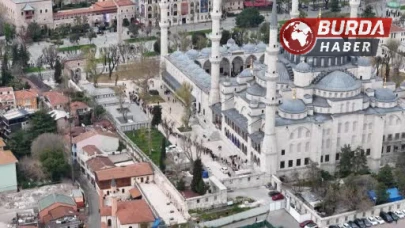 Sultanahmet Camii’ne ziyaretçi akını