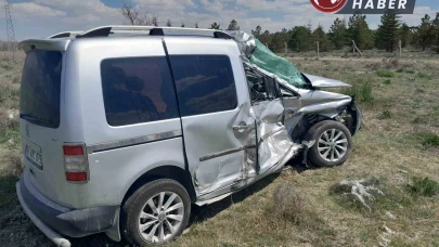 Konya'da tır ile hafif ticari araç çarpıştı: 1 kişi yaşamını kaybetti