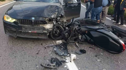 Otomobil ile motosiklet çarpıştı: 2 kişi yaralandı