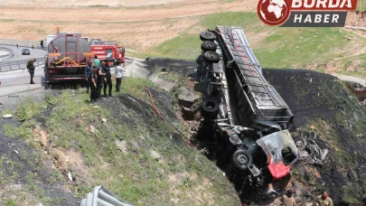 Şırnak'ta devrilen tırda sıkışan sürücü hayatını kaybetti