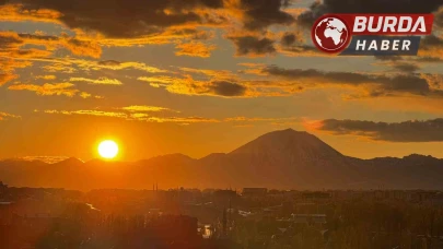 Ağrı’da gün batımı görsel şölene dönüştü