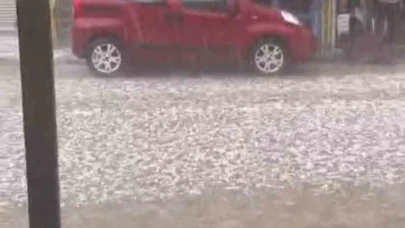 Ankara'da sağanak ve dolu yağışı etkili oldu