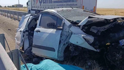 Mardin’de otomobil refüje çarptı: 1 kişi öldü