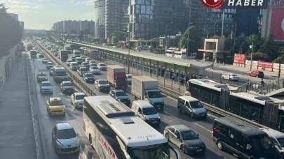İstanbul’da bayram sonrası trafik yoğunluğu oluştu
