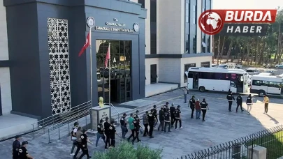 Çanakkale’de göçmen kaçakçılığı yapan suç örgütü çökertildi