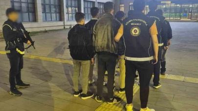 Afyonkarahisar’da 8 düzensiz göçmen yakalandı
