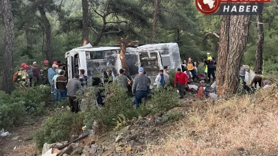İzmir’de işçi servisi şarampole devrildi: 22 kişi yaralandı