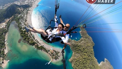Fethiye’de 7 günde 8 bin 435 kişi yamaç paraşütü uçuşu gerçekleştirdi